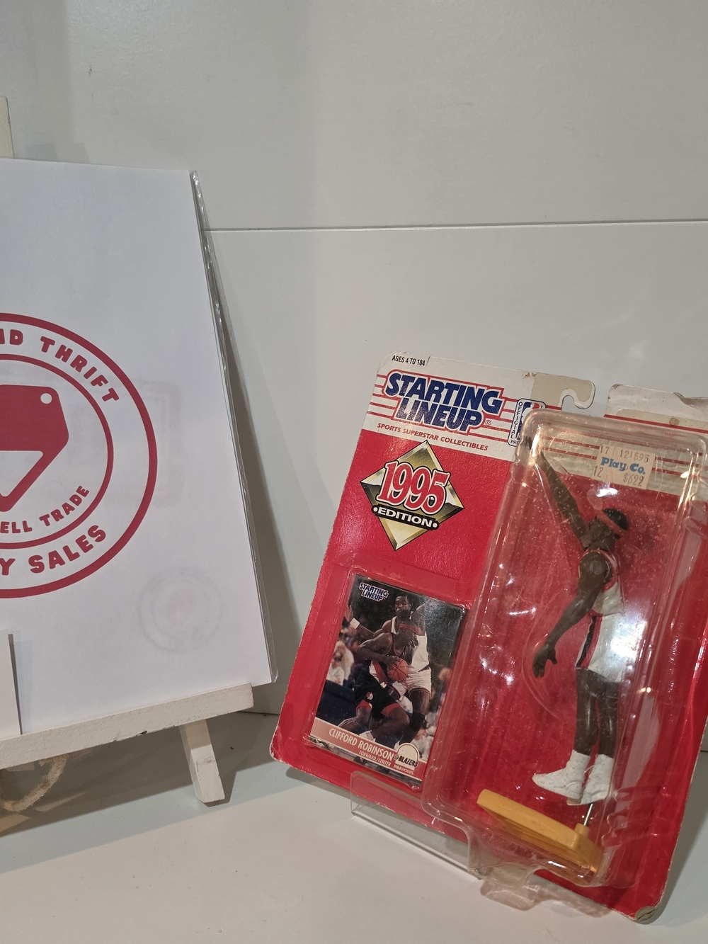 Starting Lineup 1995 Trailbrailers 
Clifford Robinson Figurine CIB